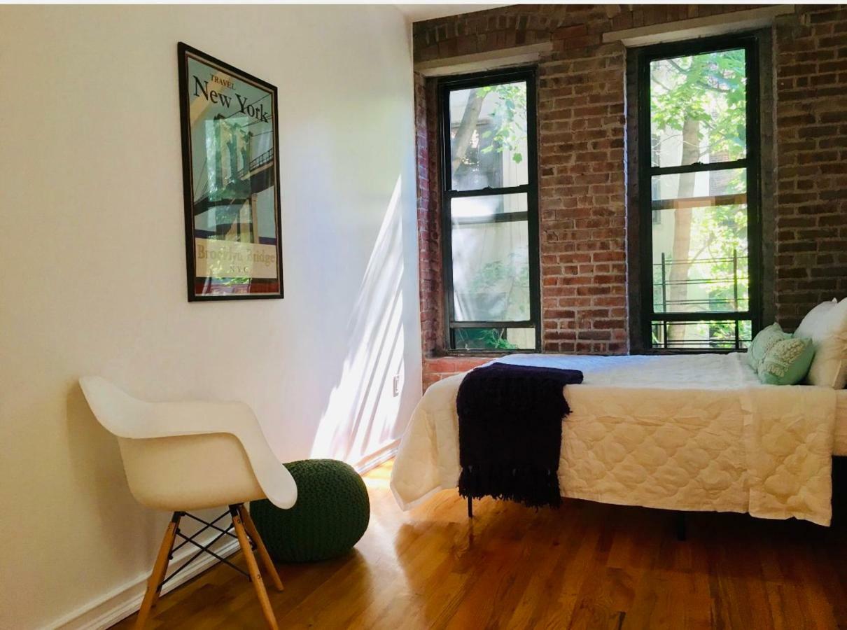 Two Bedroom Harlem Apartment New York Exterior foto